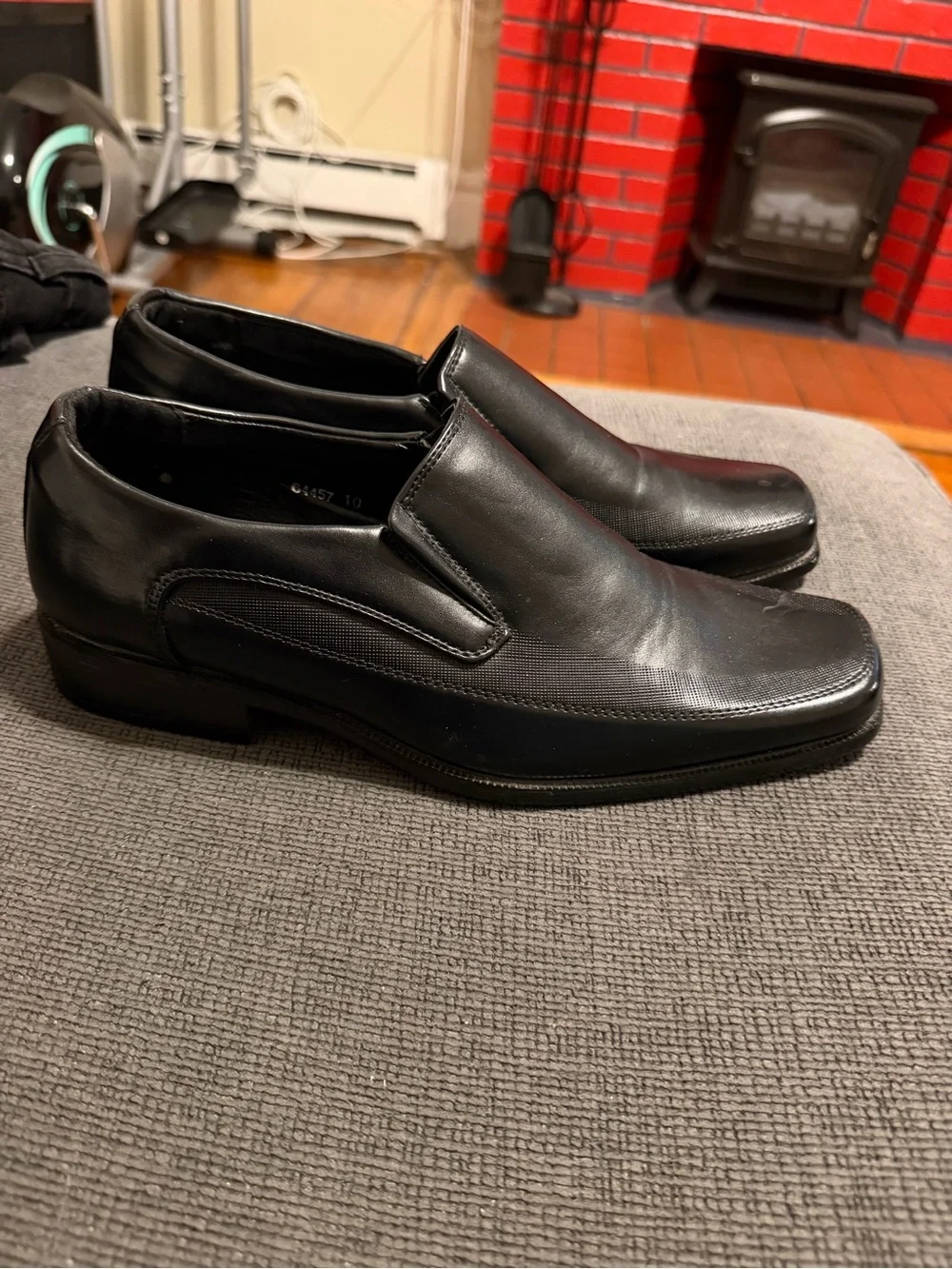 Men's Black Leather Slip-On Dress Loafers
